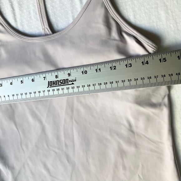 Reebok Women’s Sleeveless Workout Tank Top size S, Light Pink, Built In Bra - Picture 2 of 7